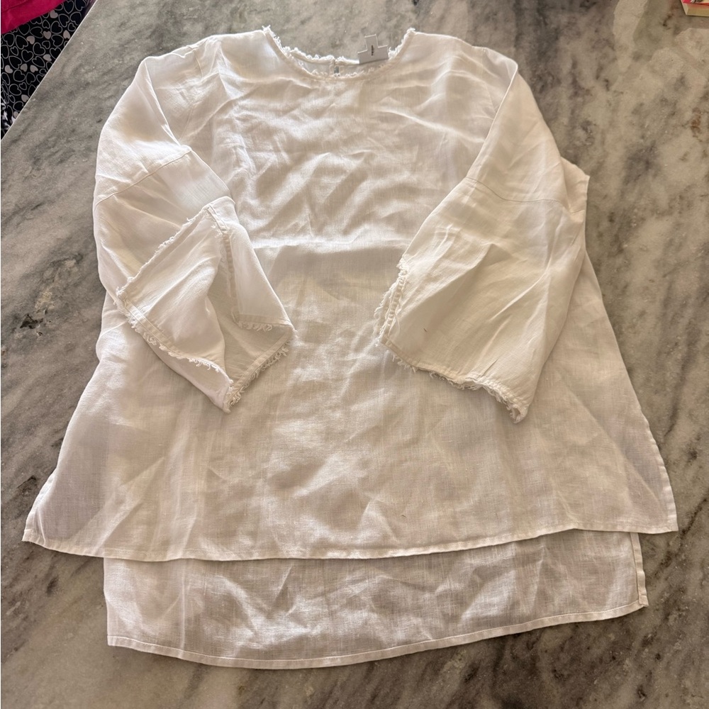 J. Jill White linen Blouse with 3/4 Slit Bell Sleeves